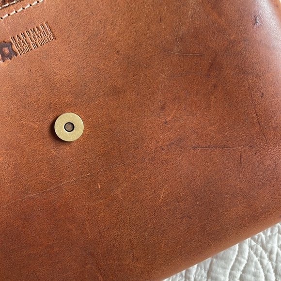 Handmade Greek leather messenger envelope bag - Picture 7 of 16